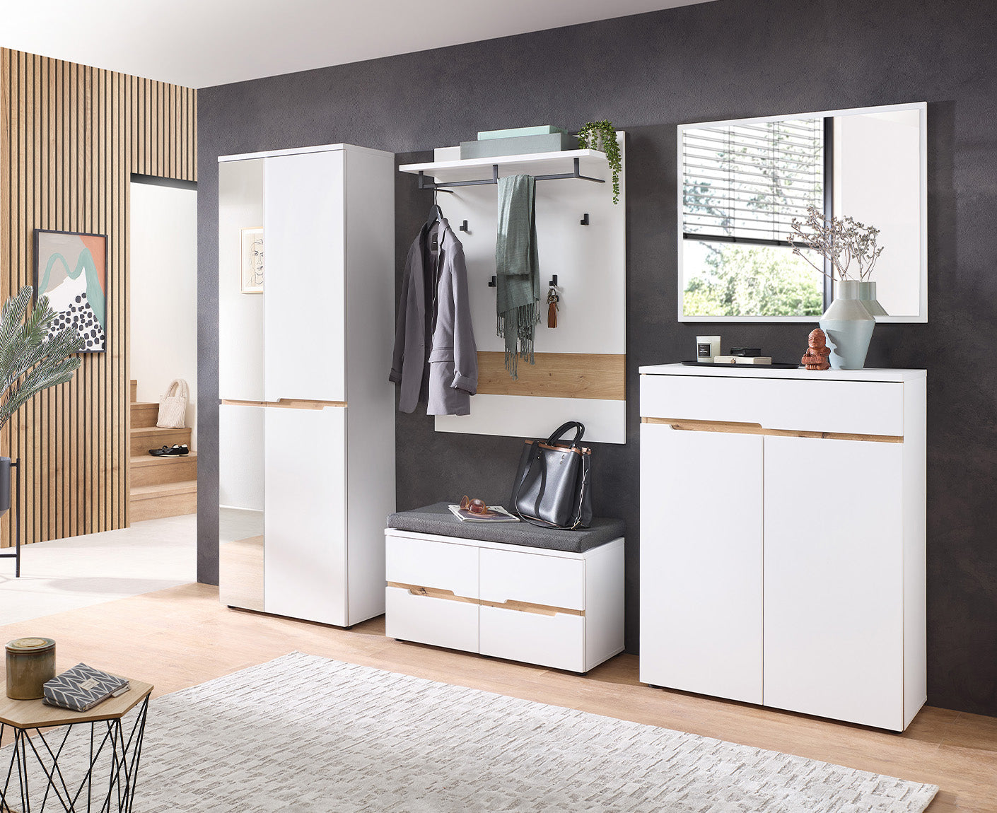 Memphis Garderobenschrank 65x192 cm Weiß supermatt