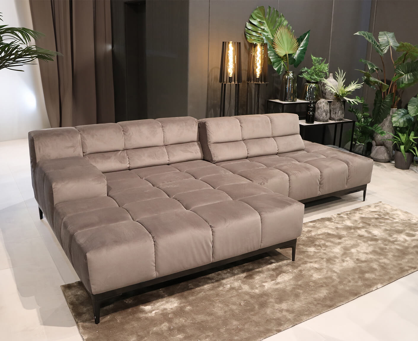 designwerk Oasis, Ecksofa 288 x 169 cm | mit Rückenverstellung