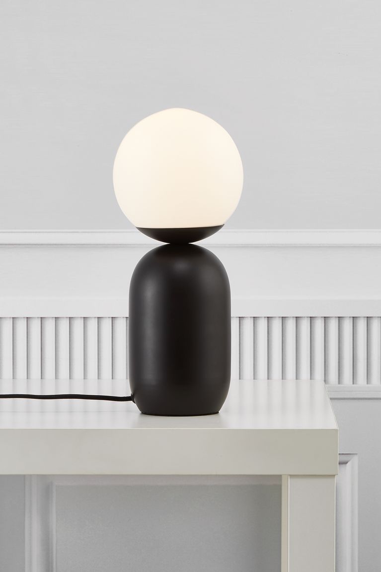 Notti Tischlampe Ø 15 cm Schwarz