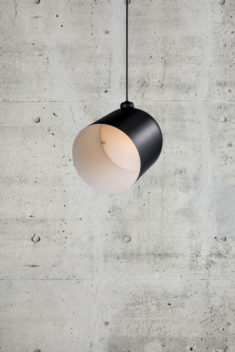 Angle Hängelampe Ø 30 cm Schwarz