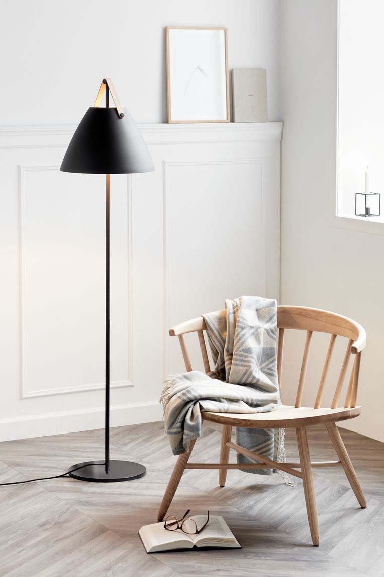 Strap Stehlampe Ø 36 cm Leselampe Schwarz