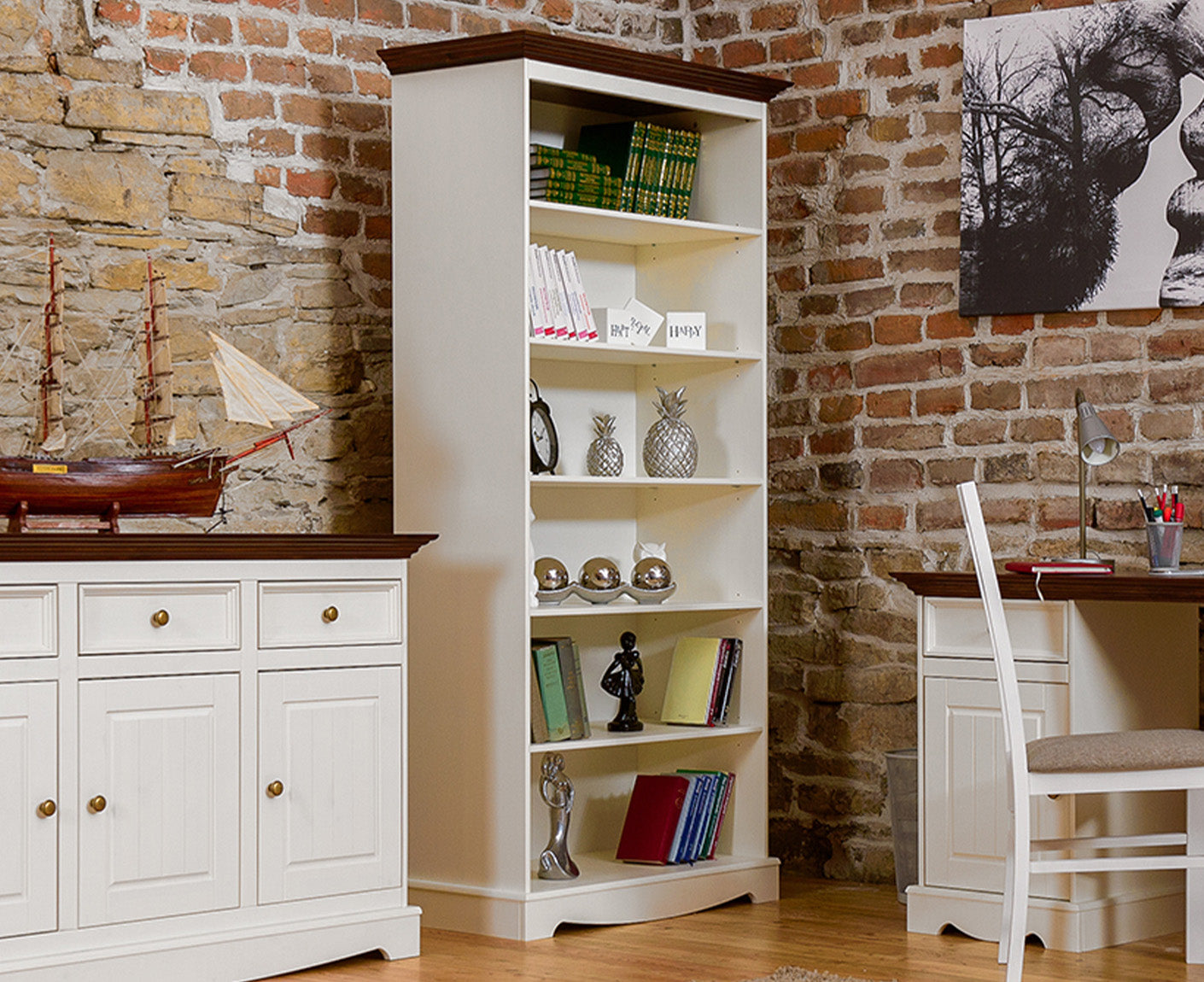 Belluno Elegante Bücherregal 90x190 cm Massivholz