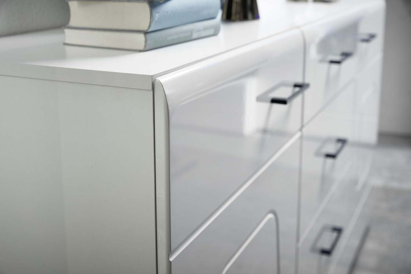 Spirit Plus Wohnzimmerkomplettset inkl. LED-Beleuchtung Weiß hochglanz