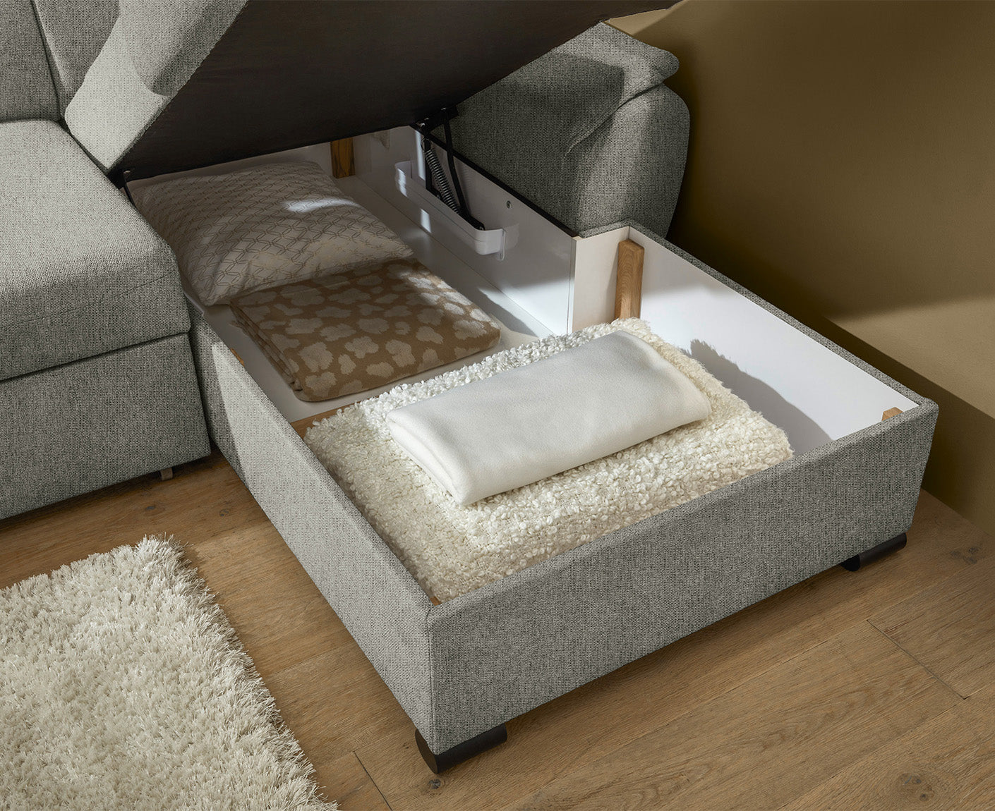 Ulm Ecksofa 250 x 175 cm, mit Schlaffunktion & Bettkasten