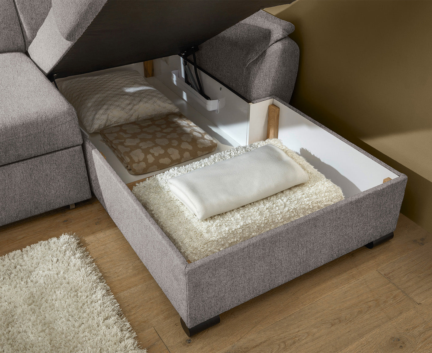 Ulm Ecksofa 250 x 175 cm, mit Schlaffunktion & Bettkasten