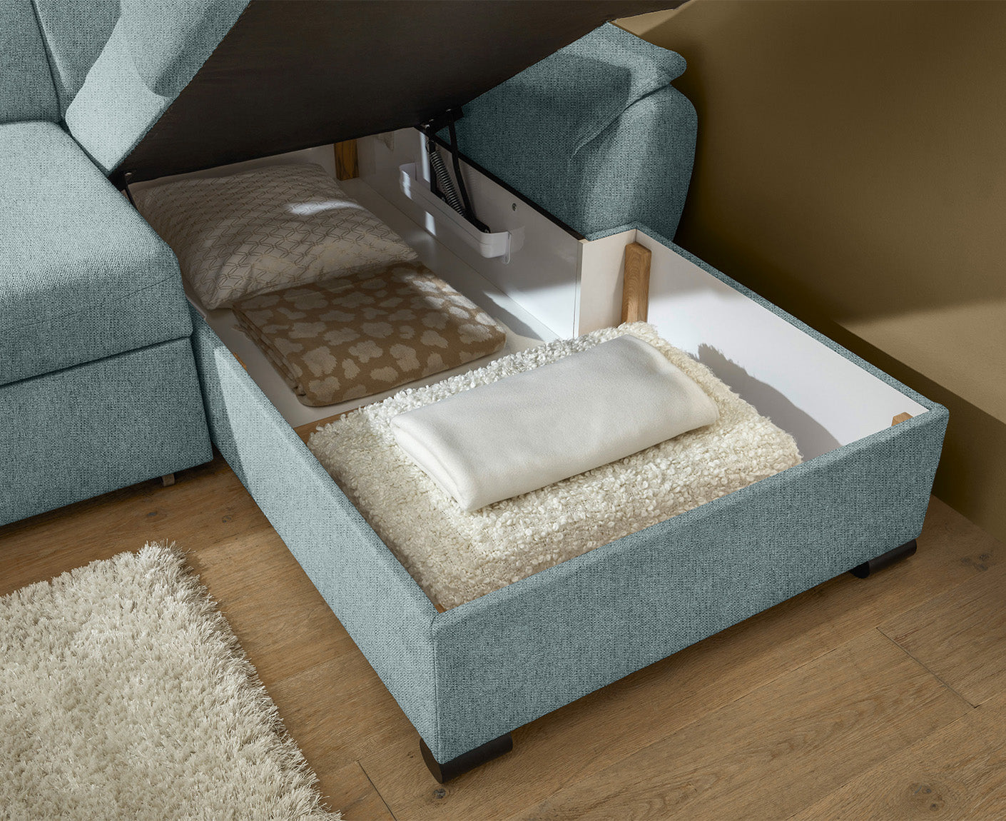 Ulm Ecksofa 250 x 175 cm, mit Schlaffunktion & Bettkasten