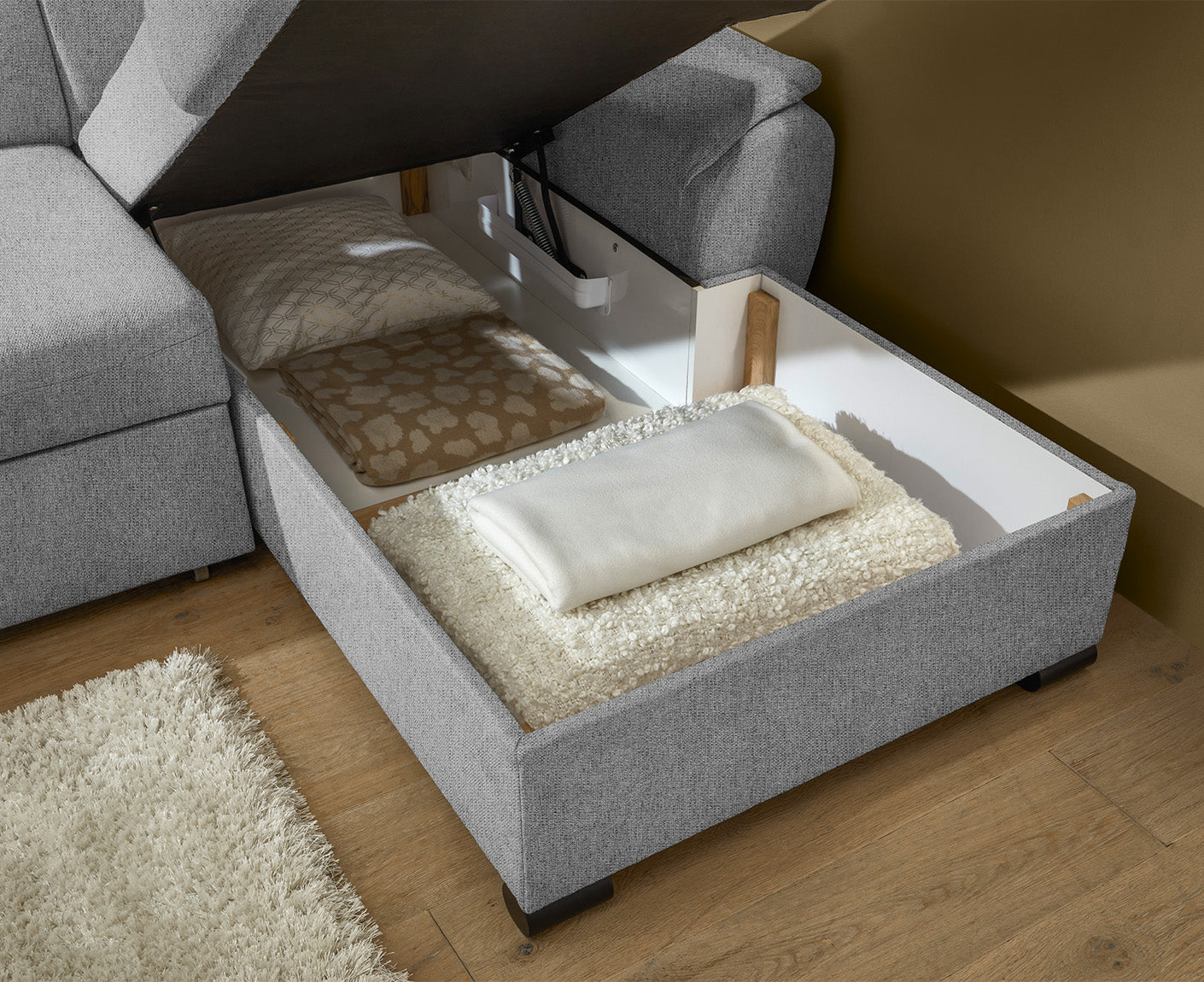 Ulm Ecksofa 250 x 175 cm, mit Schlaffunktion & Bettkasten