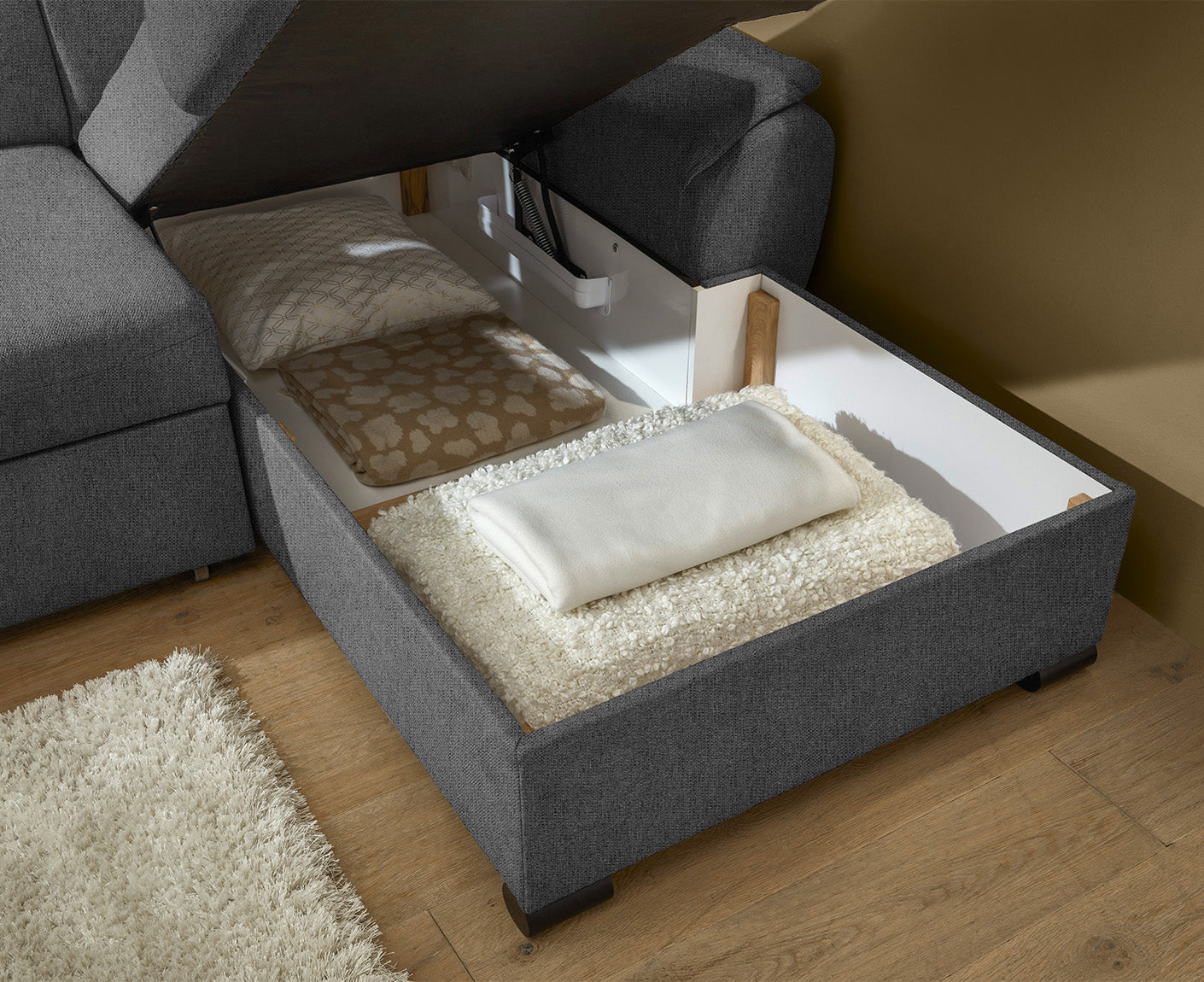 Ulm Ecksofa 250 x 175 cm, mit Schlaffunktion & Bettkasten