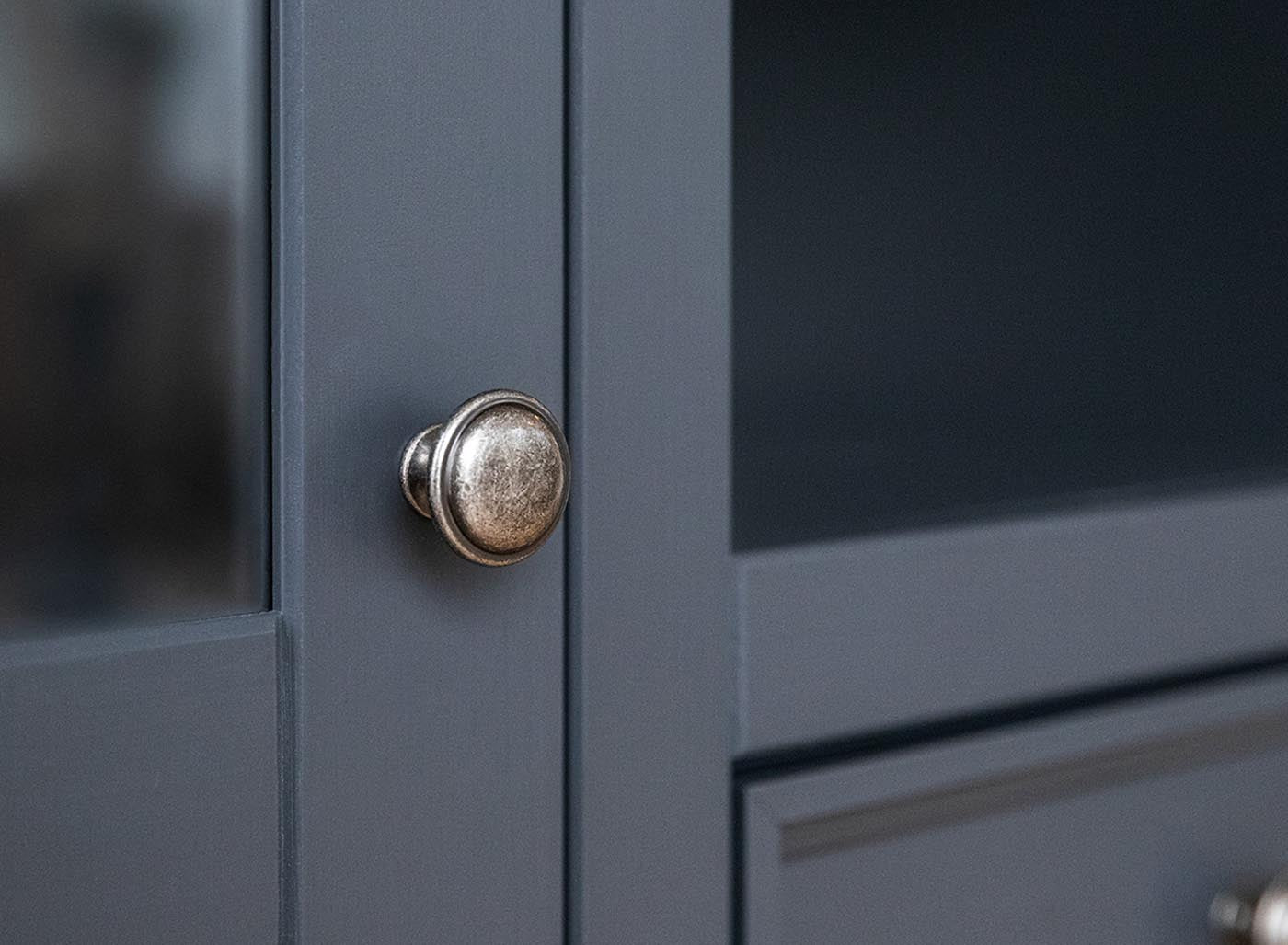 Belluno Elegante Massivholz Wohnzimmerset 4-teilig Grafit/Kiefer