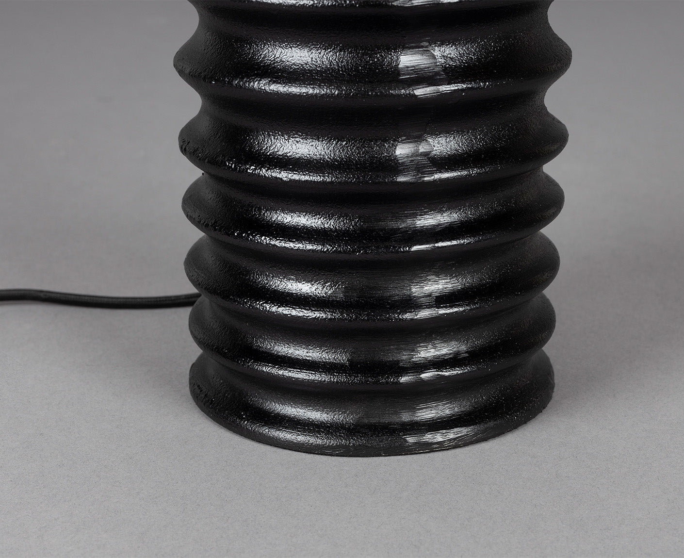 Yalu Tischleuchte Tischlampe Schwarz