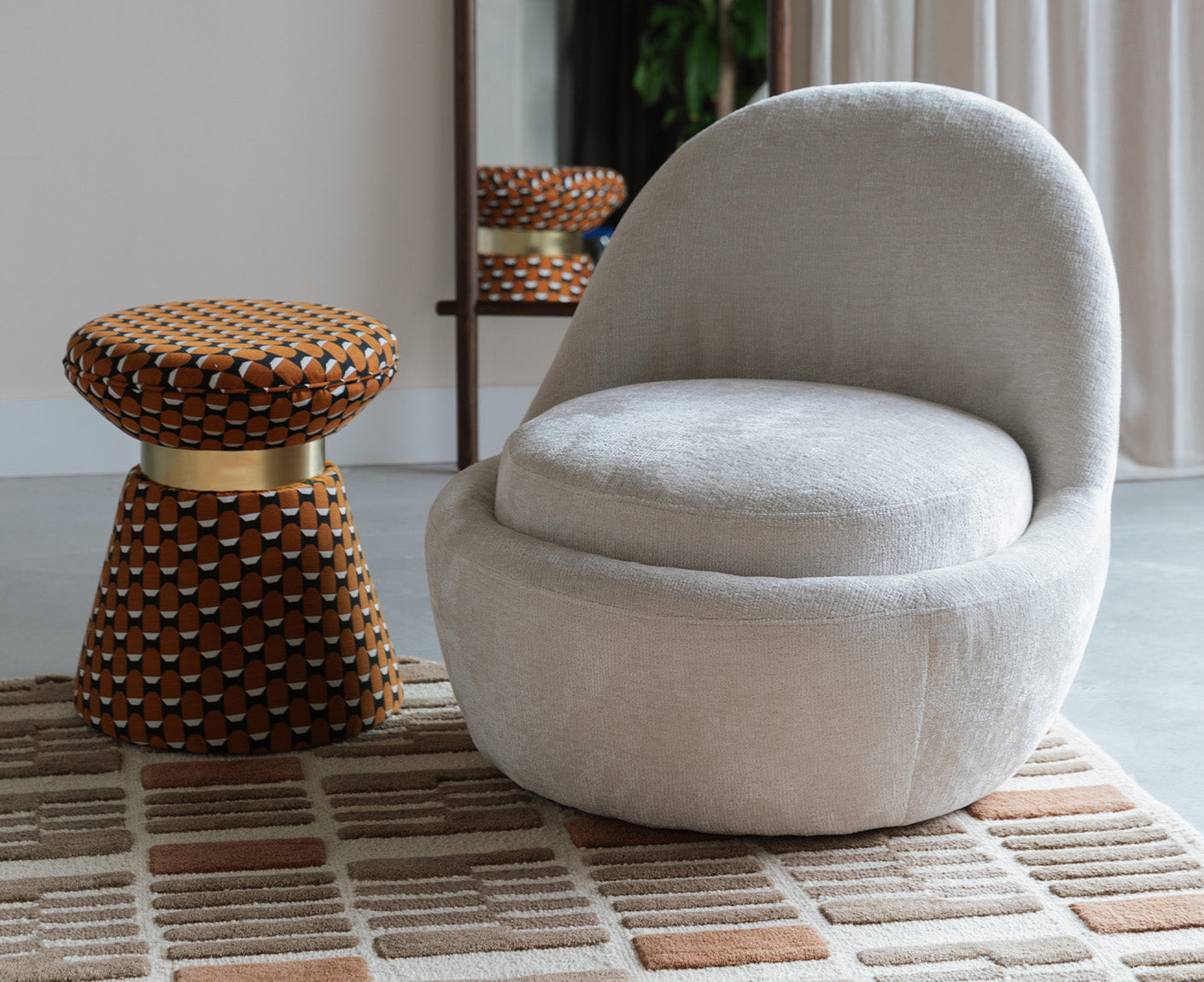 Pin Hocker Hellbraun
