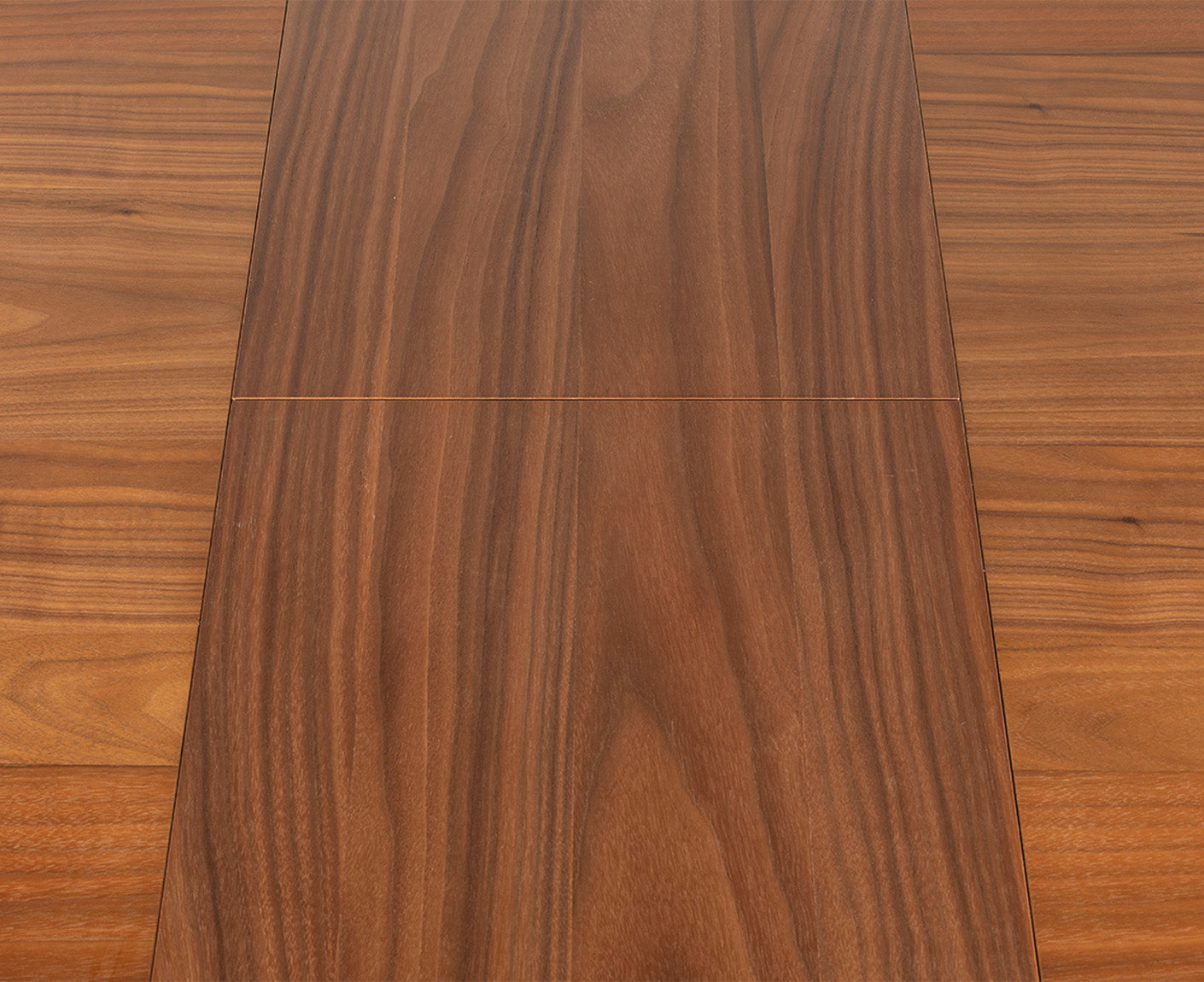 Twist Esstisch Massivholz Walnuss Rund / Oval Ø 120-160 cm Ausziehbar