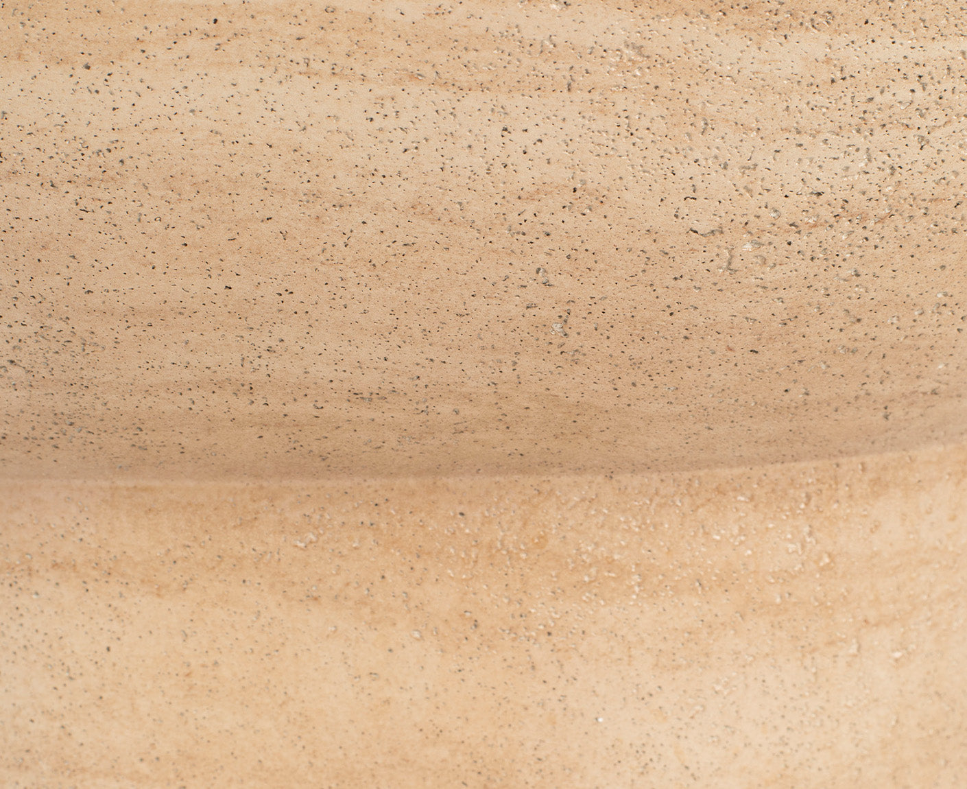 Noble Beistelltisch Oval Beton / Beige-Travertin