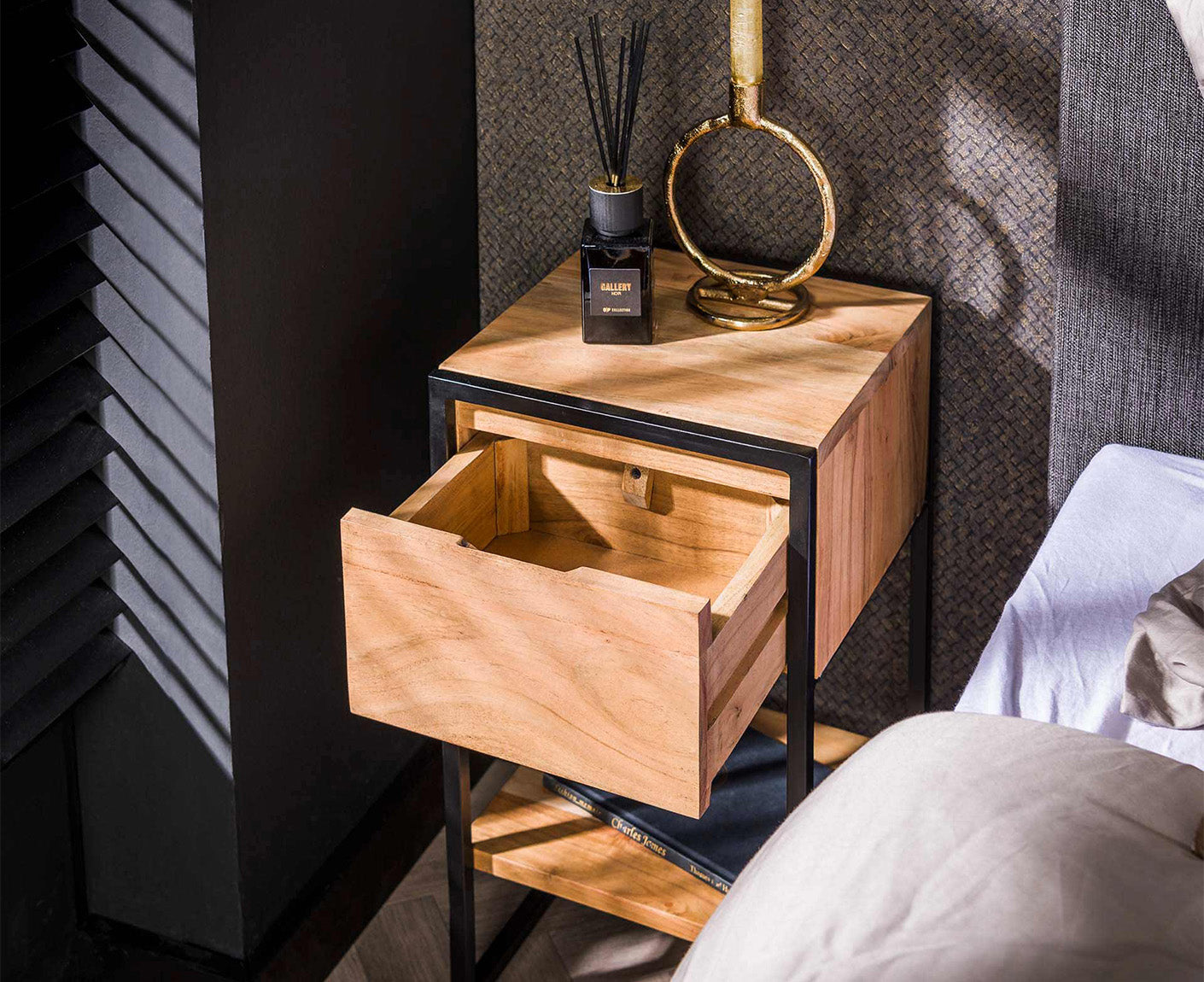 Nachttisch 1L XS Straight Wood / Massiv Akazie Natur