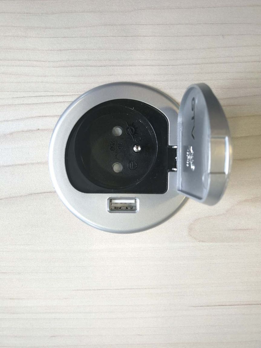 Steckdose für Tischplatte inkl. USB-Anschluss Silber