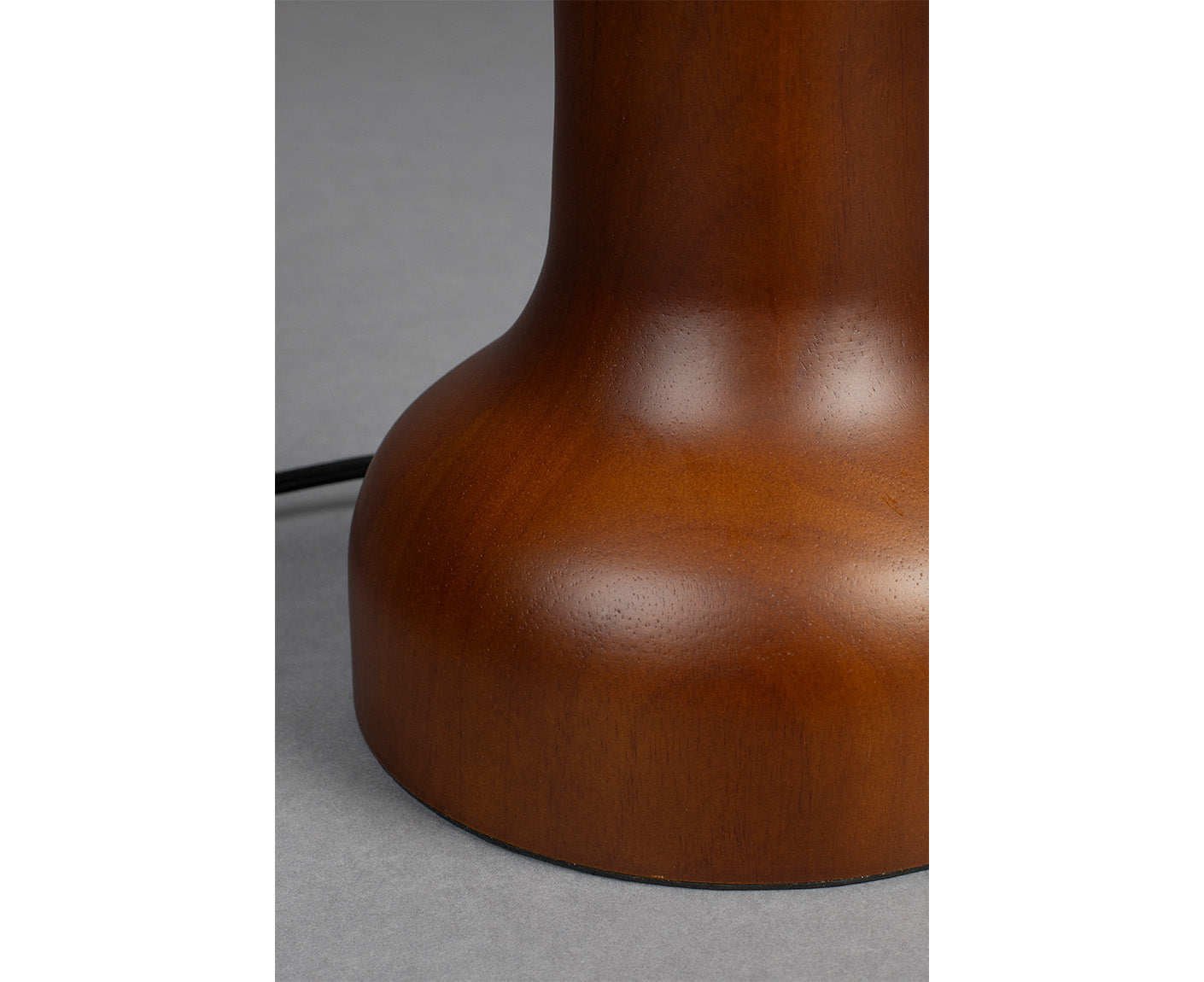 Jones Tischleuchte Beige