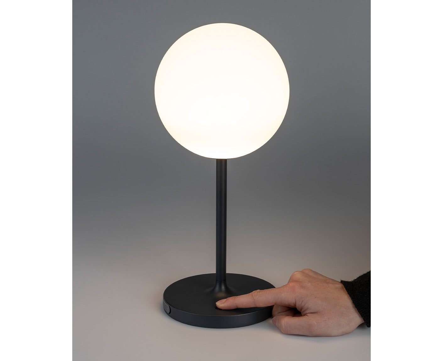Hub Tischleuchte Tischlampe