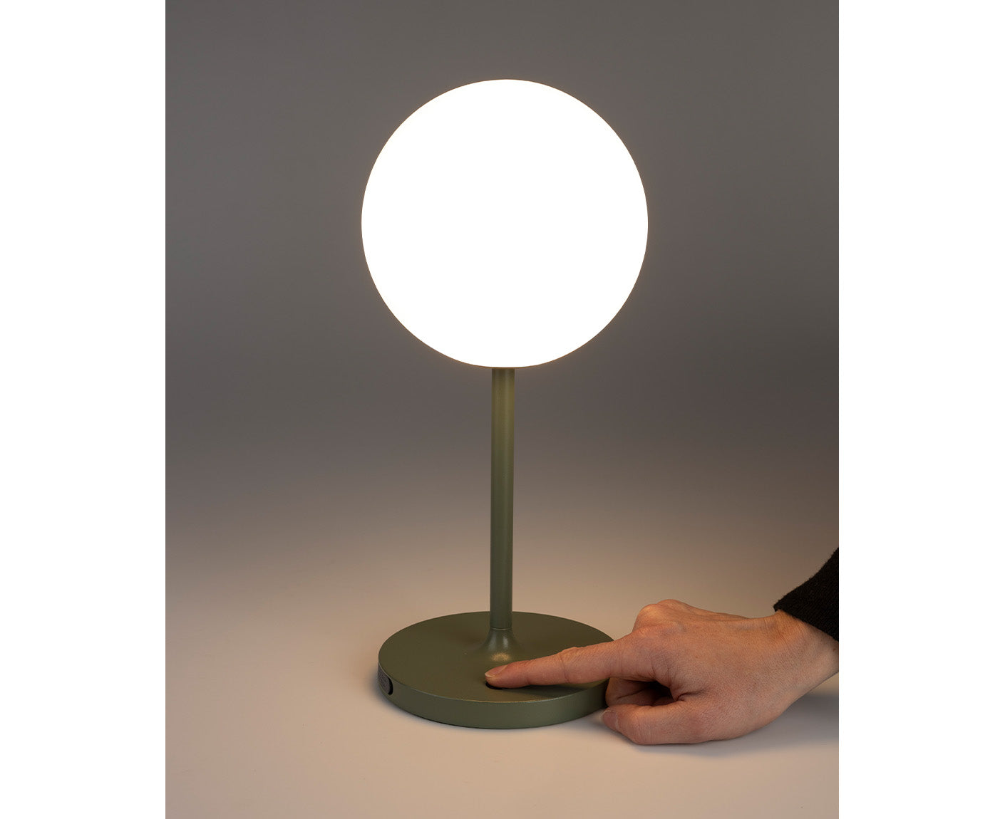 Hub Tischleuchte Tischlampe