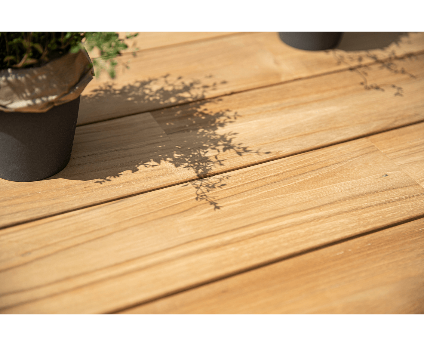 Kettler Gartenmöbelset 5-teilig, Memphis Multipositionssessel mit Teakarmlehnen, Gartentischgestell Edge mit Teakholz Tischplatte Anthrazit