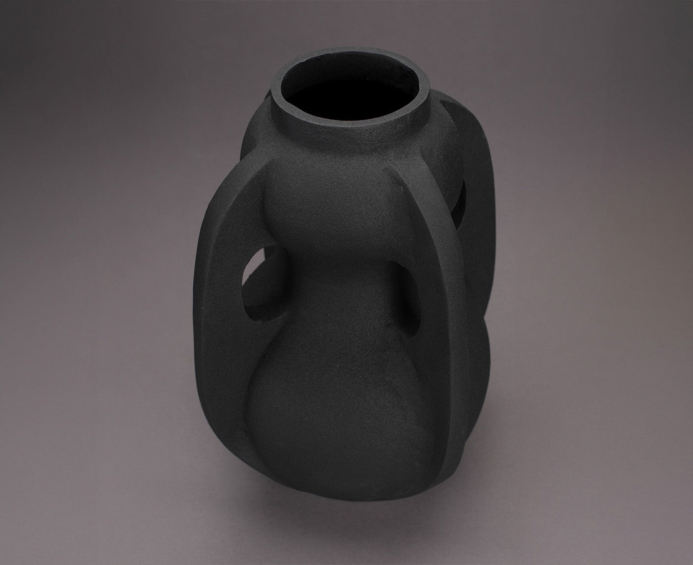 Thiago Vase Schwarz