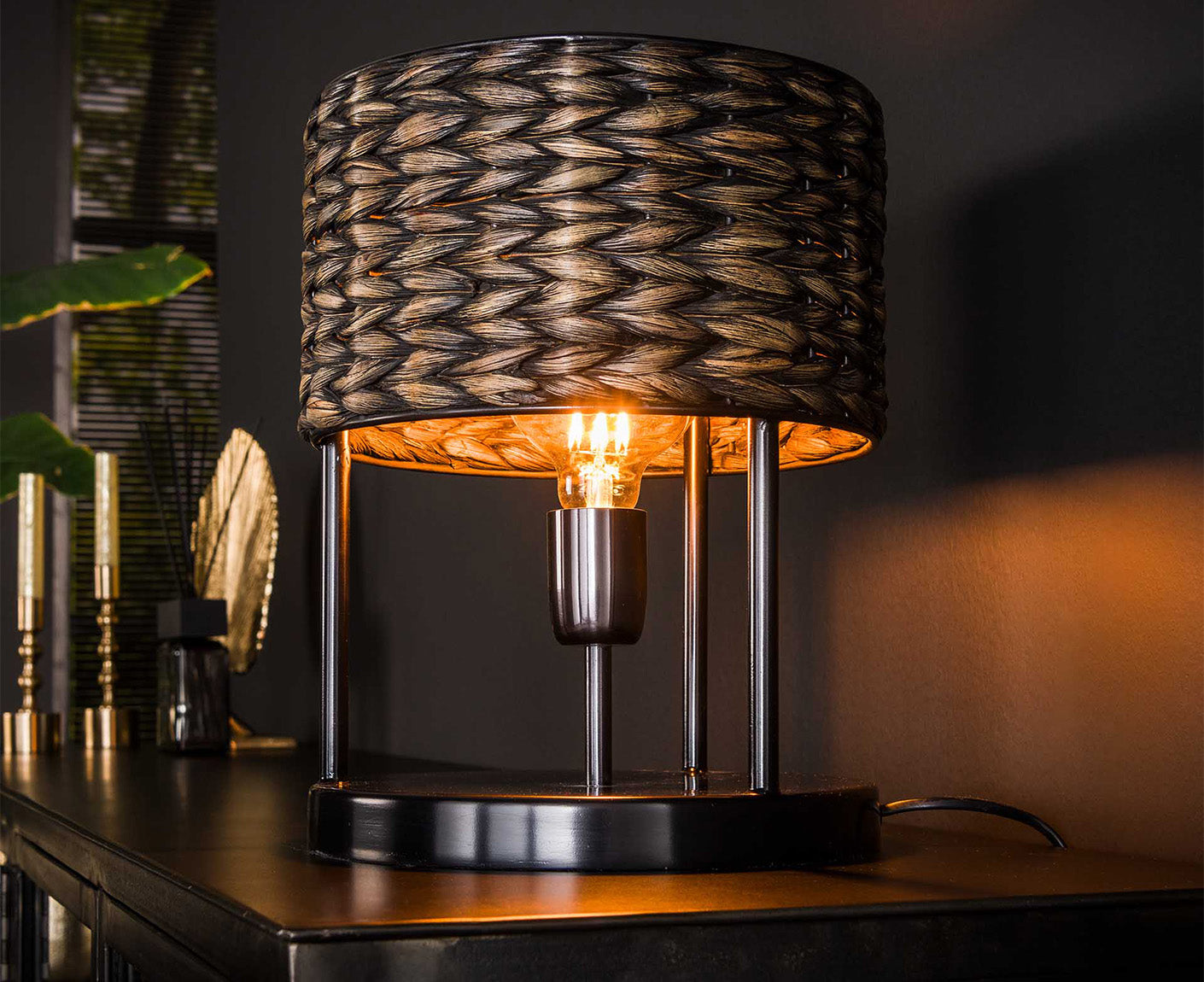 Tischlampe 1L Tower Wasserhyazinthe / Schwarz Nickel