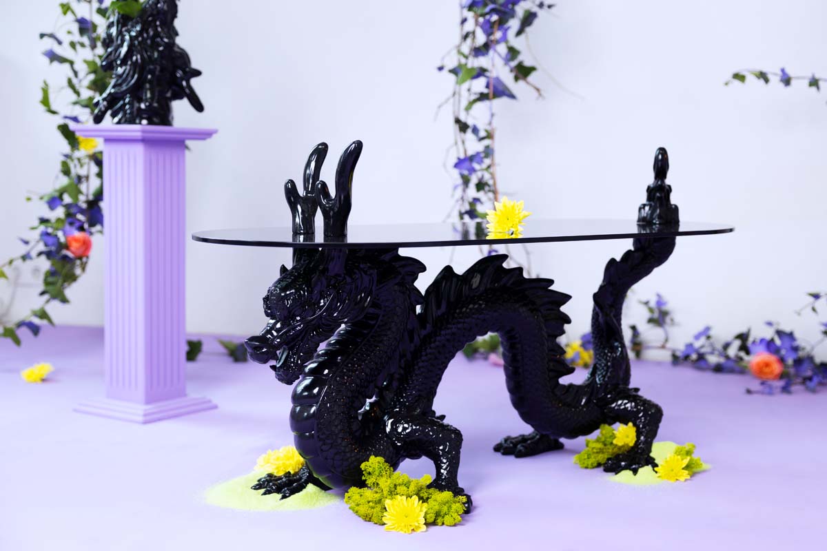 DRAGONIZED BASTARD Beistelltisch Schwarz