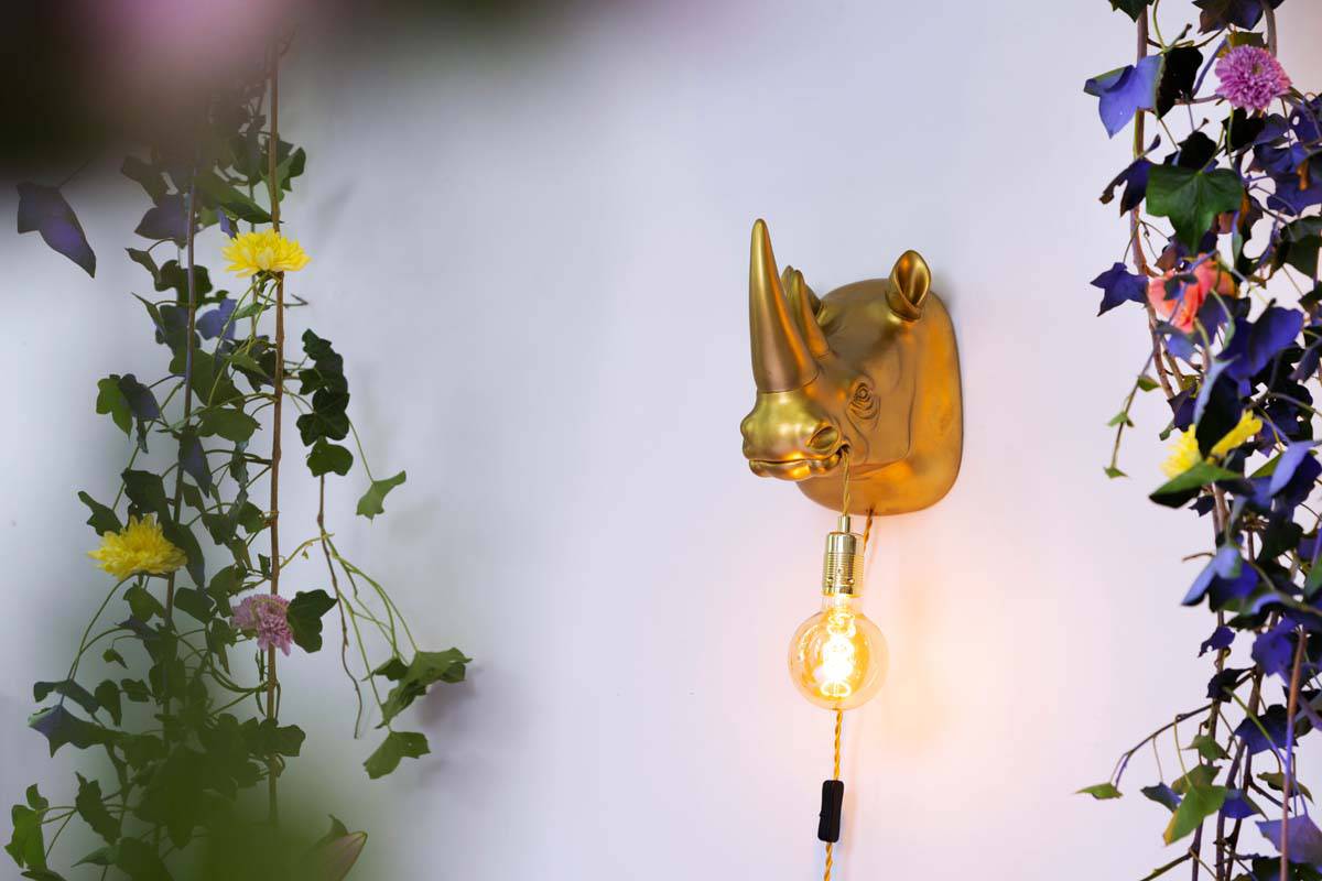 MIND YOUR OWN RHINO Wandlampe Gold - Voelpe