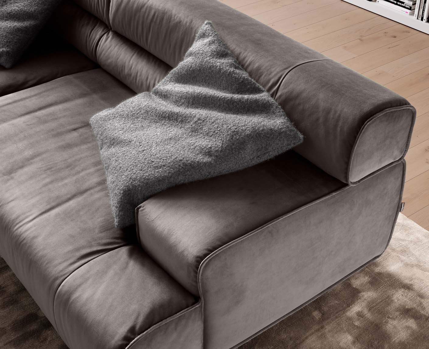 designwerk Colosseo 3-Sitzer Sofa | 280 x 114 cm| Velourstoff