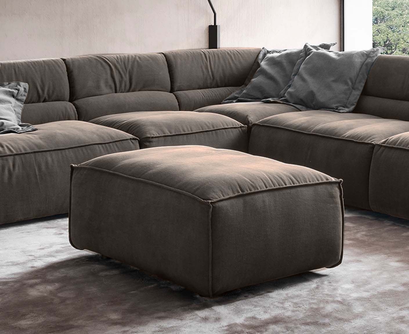 designwerk Vola Hocker | 110 x 75 cm | Flachgewebe