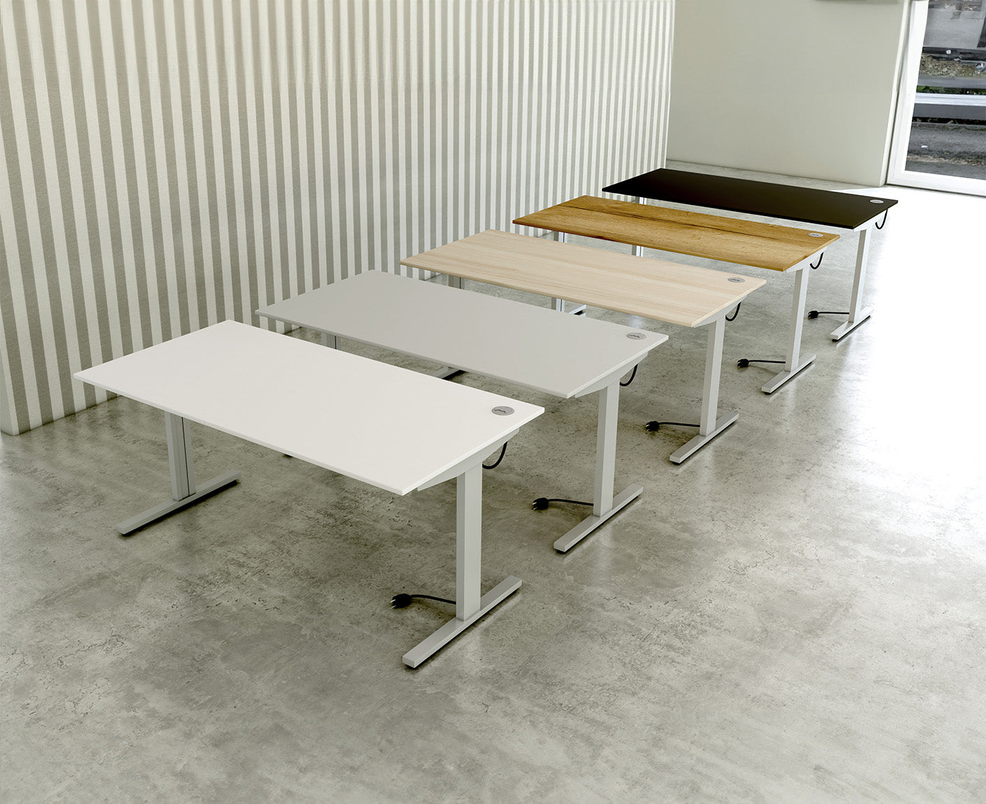 Form 2 Schreibtisch 120 - 180 cm