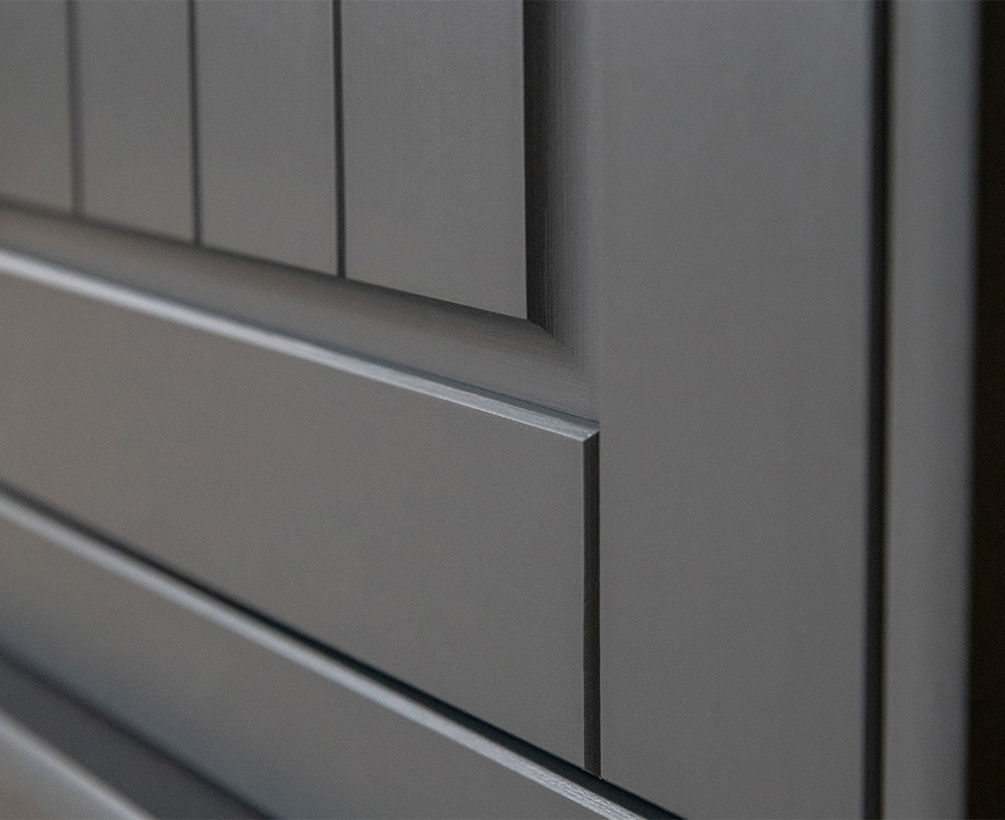 Belluno Elegante Sideboard 167x85 cm Massivholz mit Doppeltür