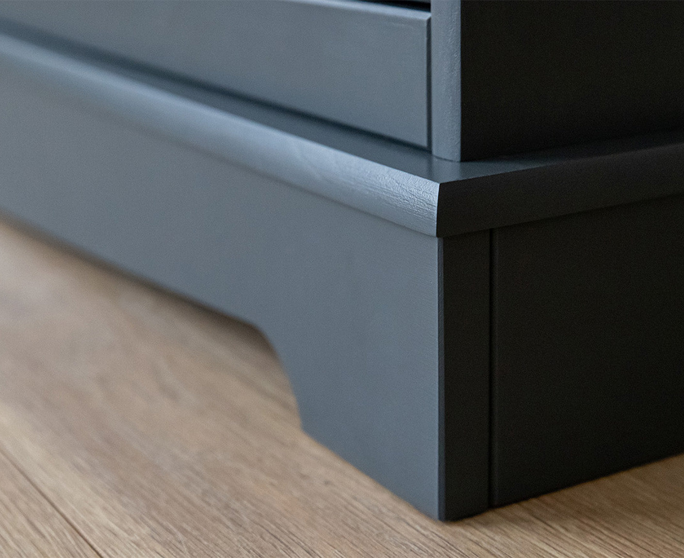 Belluno Elegante Lowboard 167x53 cm Massivholz