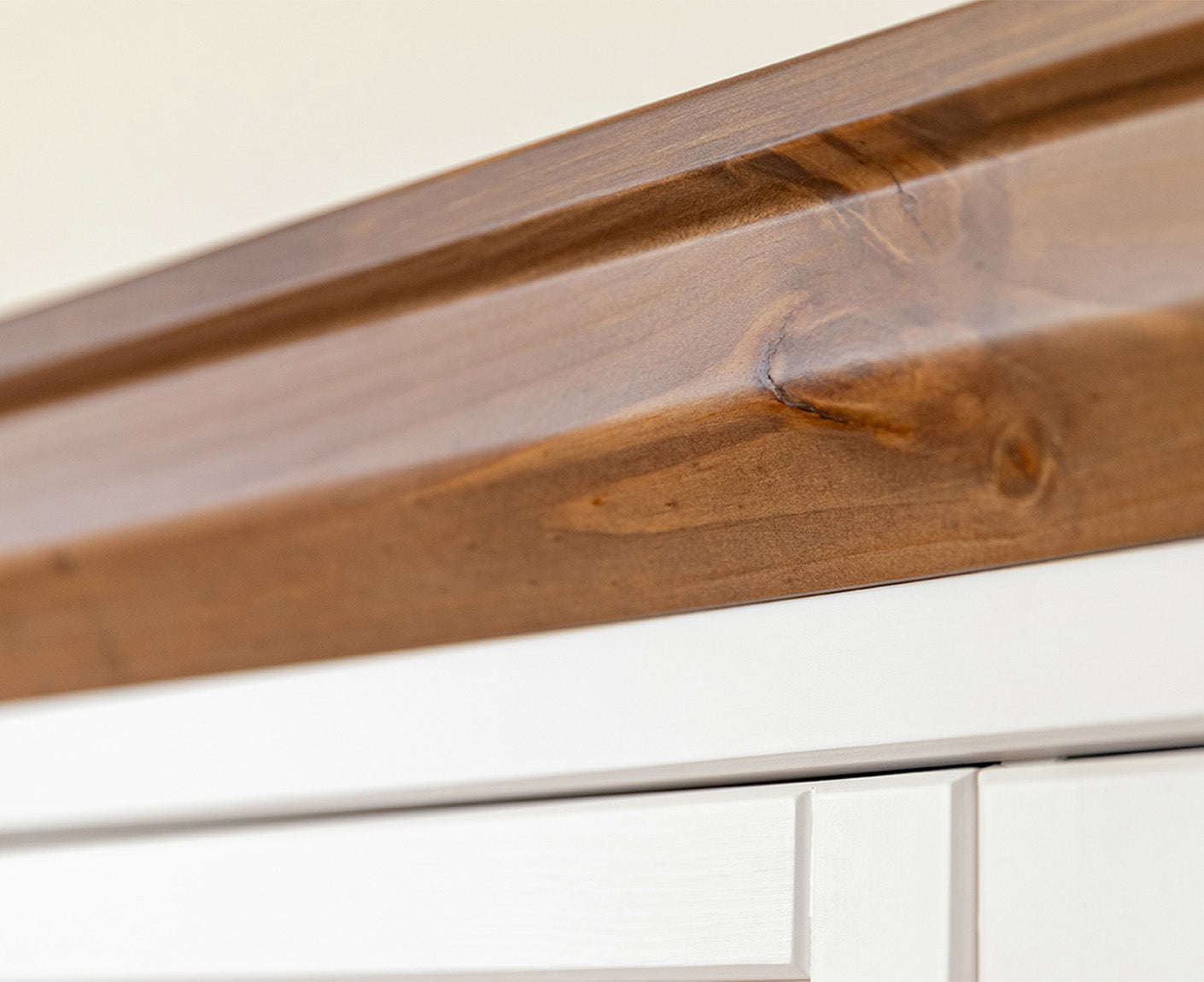 Marone Elite Sideboard 4-türig Massivholz Weiß / Grau