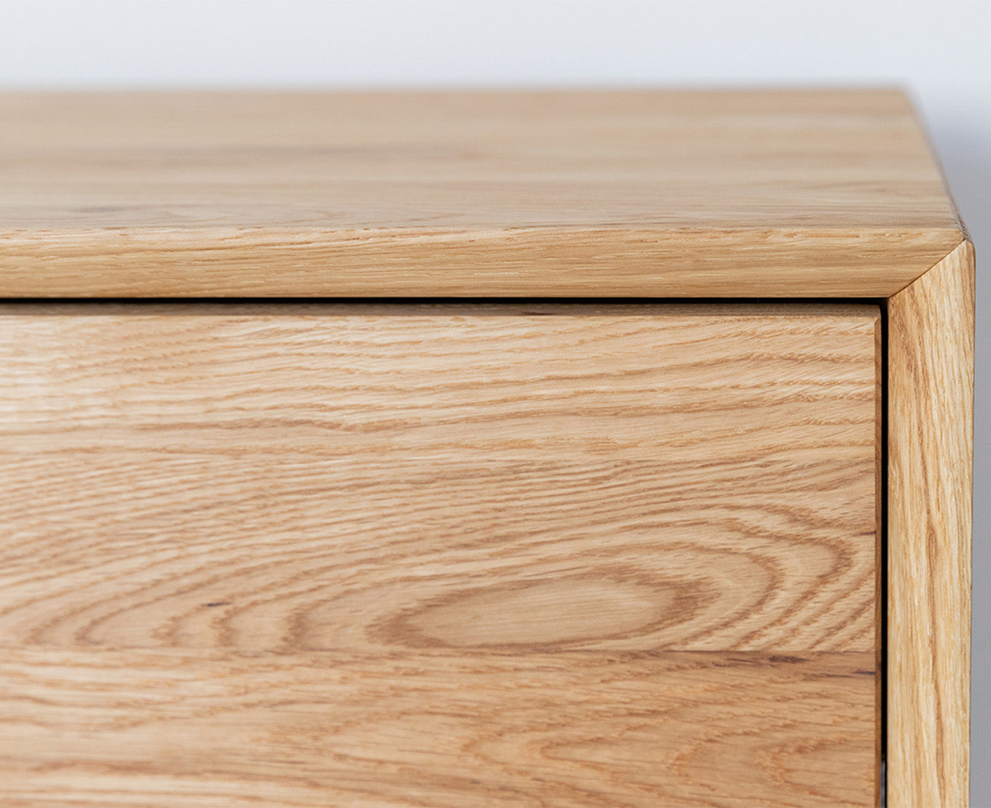 Modern Loft Weinregal Massivholz Eiche geölt