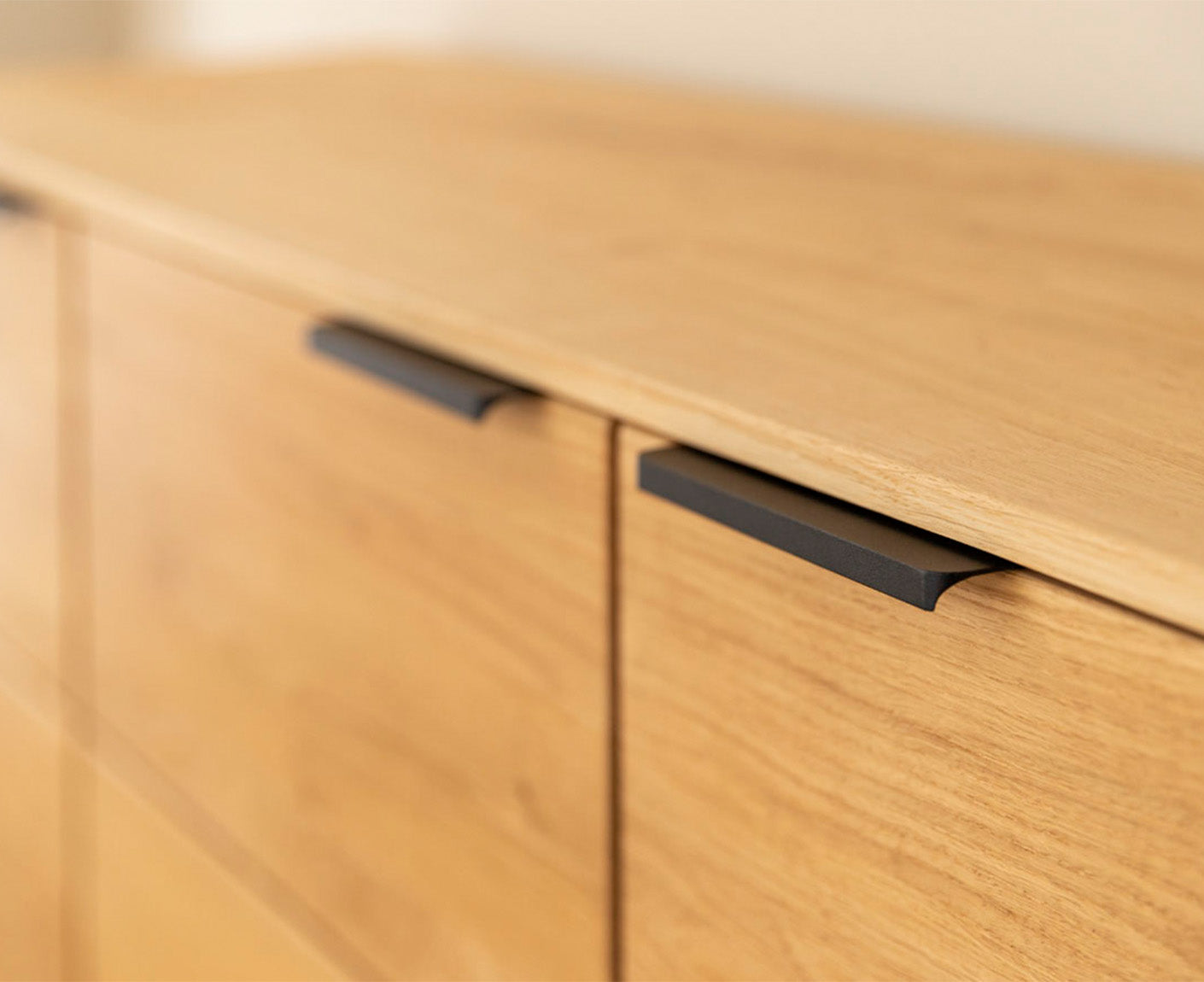 Tirano Sideboard Natur Massivholz Eiche geölt, fertig montiert