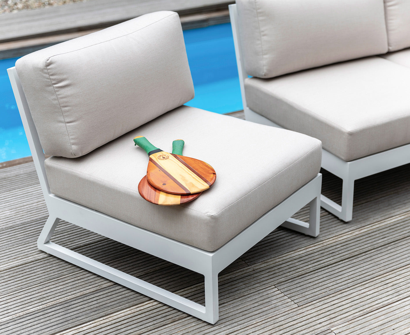 Kettler Ocean Skid Platform Gartenlounge 245 x 245 cm inkl. Couchtisch Weiß