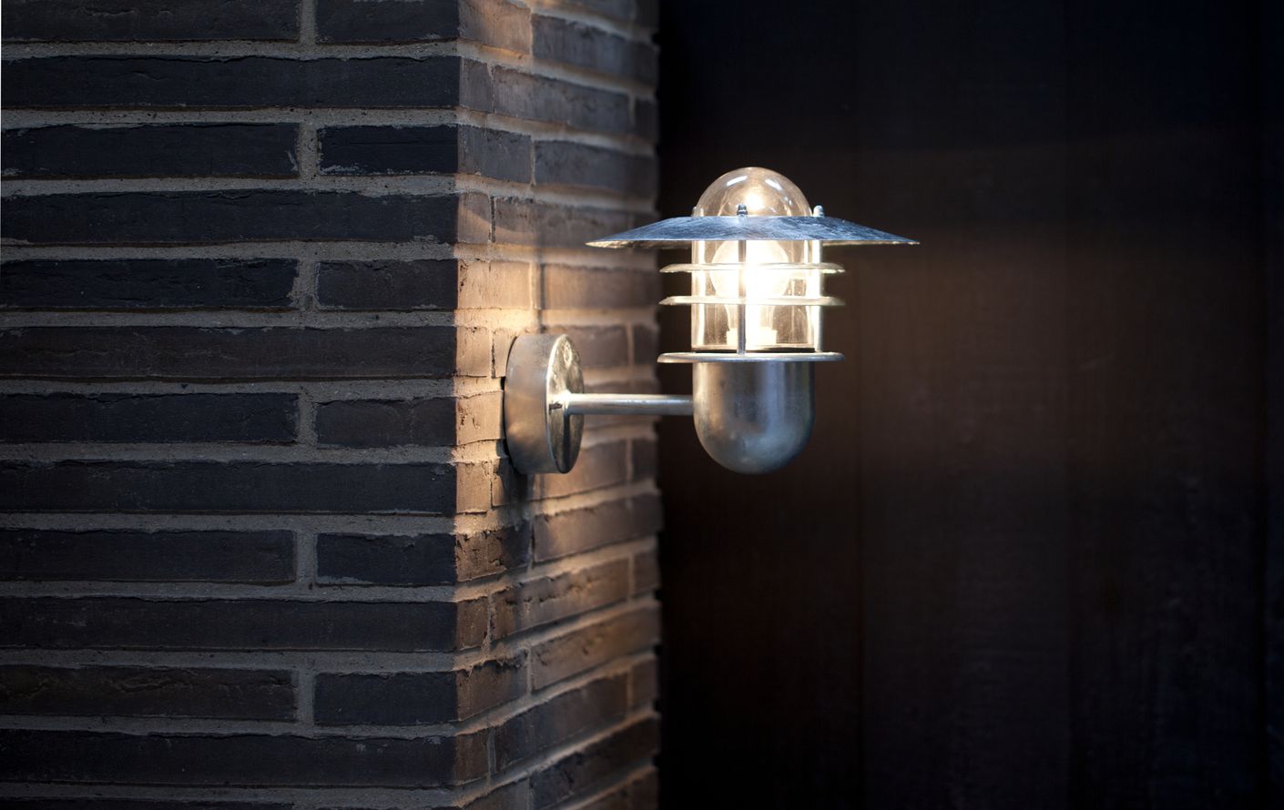 Agger Wandlampe E27 Verzinkt - Voelpe