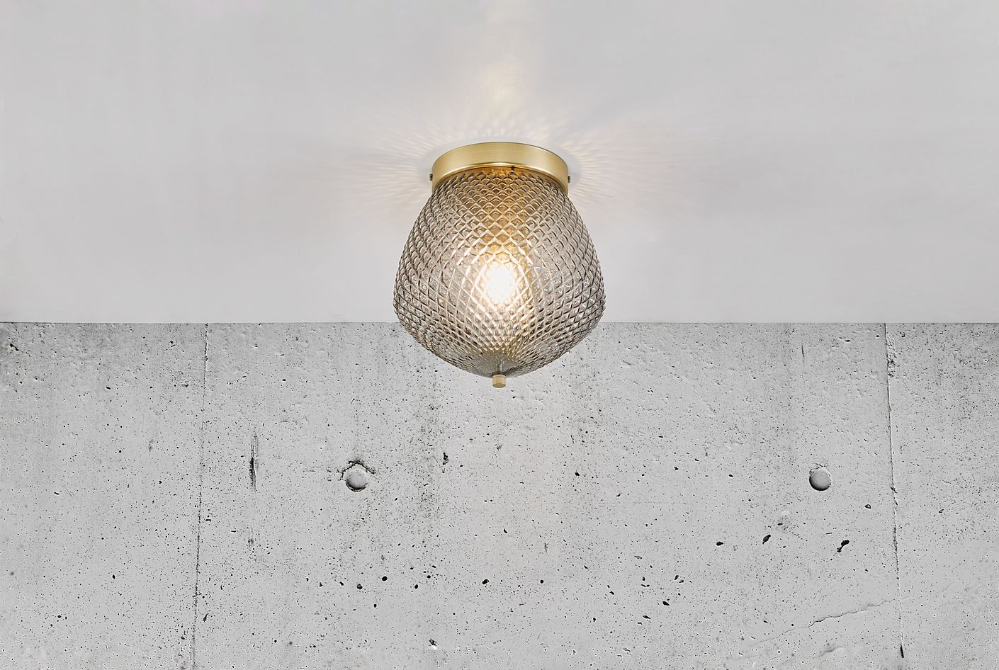 Orbiform Deckenlampe Rauch / Messing