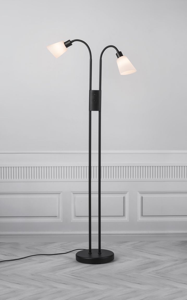 Molli Stehlampe E14 Schwarz - Voelpe