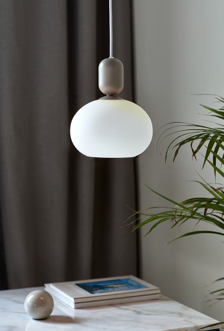 Notti Pendellampe Hängelampe Ø 20 cm Weiß / schwarz
