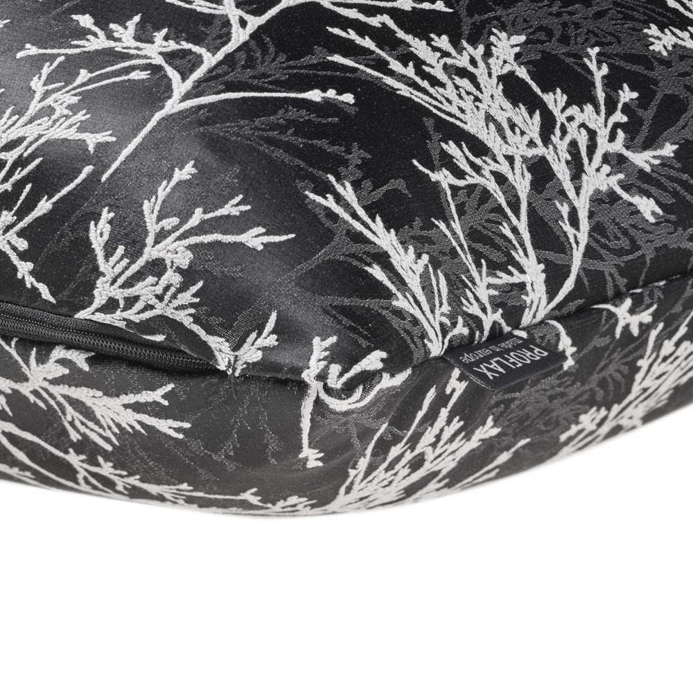 Surat Kissenbezug, Jacquard mit Ästen und Glanzpünktchen, Schwarz