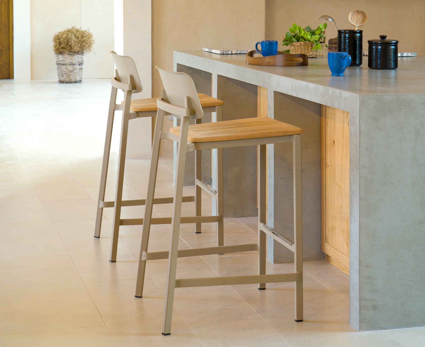 Emu Shine 2er Set Barhocker Teakholz